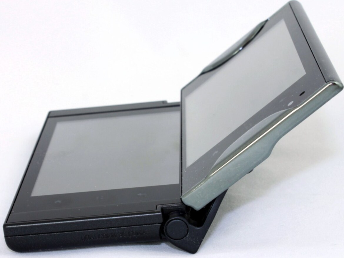 Kyocera Echo Dual-Screen Android Smartphone Review