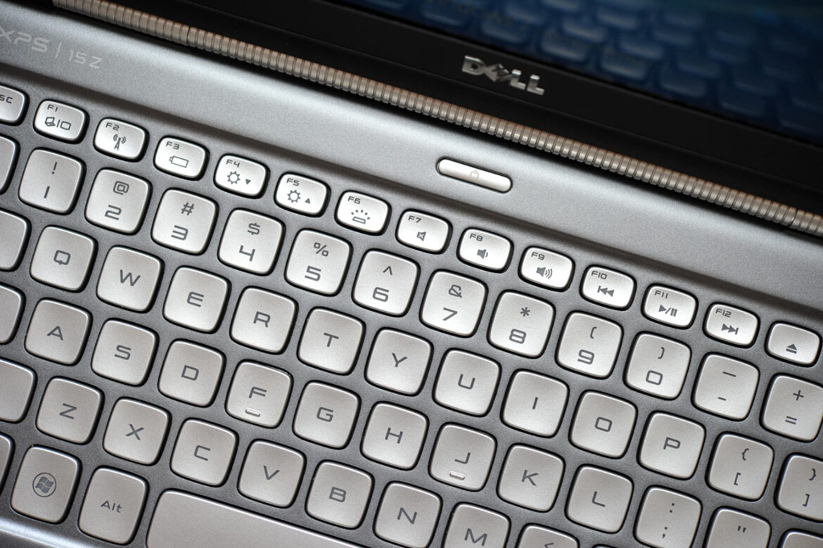 Dell's XPS 15z Ultra Slim Notebook Review
