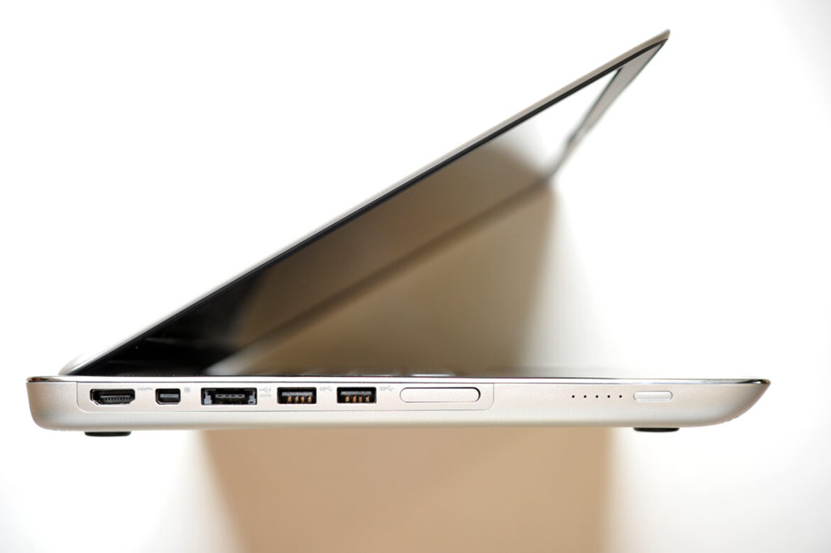 Dell's XPS 15z Ultra Slim Notebook Review