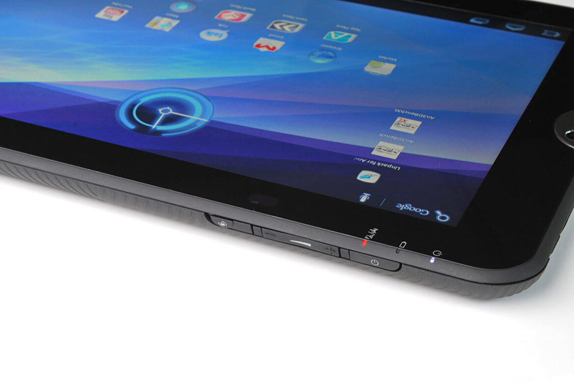 The Swiss Army Knife of Tablets: Toshiba's Thrive 