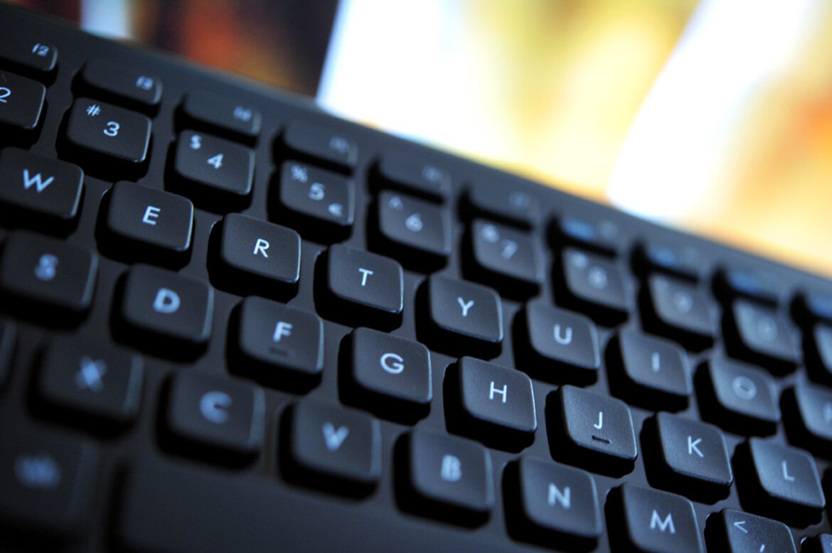 Asus 20" ET2011AUKB-B006E All-In-One PC Review