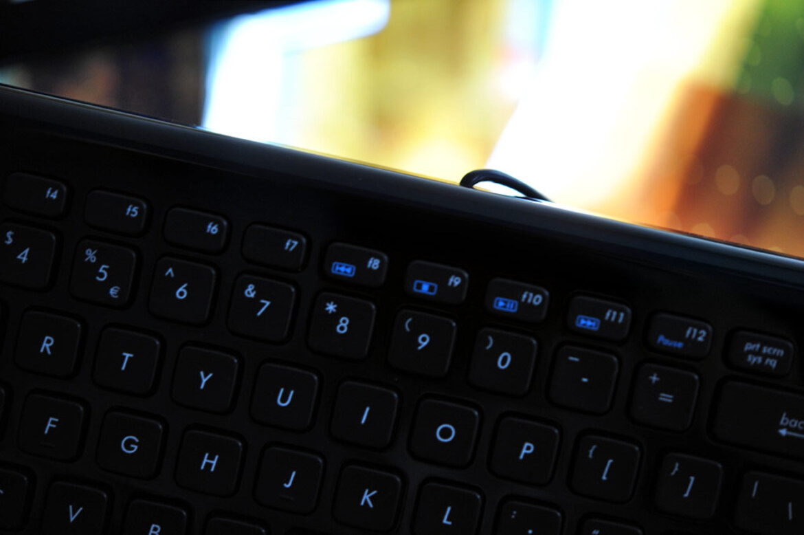 Asus 20" ET2011AUKB-B006E All-In-One PC Review