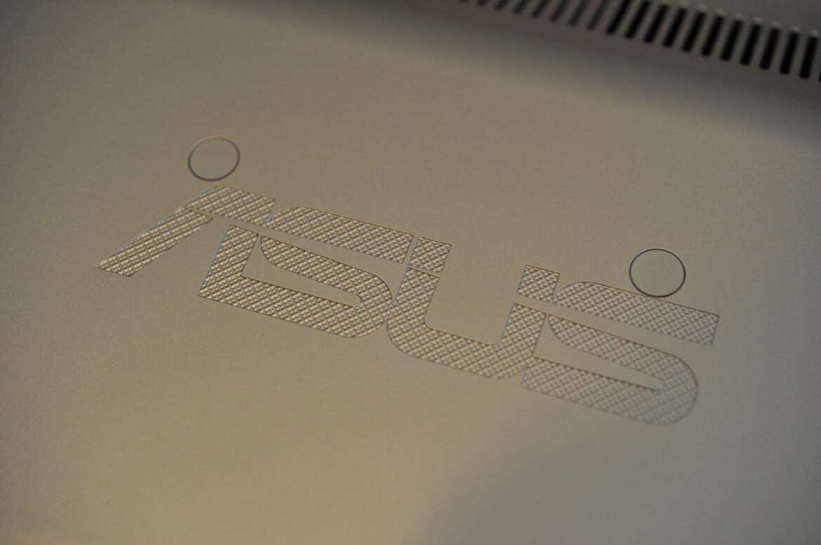 Asus 20" ET2011AUKB-B006E All-In-One PC Review