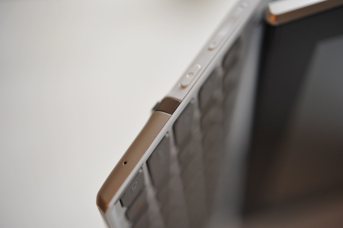 Asus Eee Pad Slider Honeycomb Tablet Review