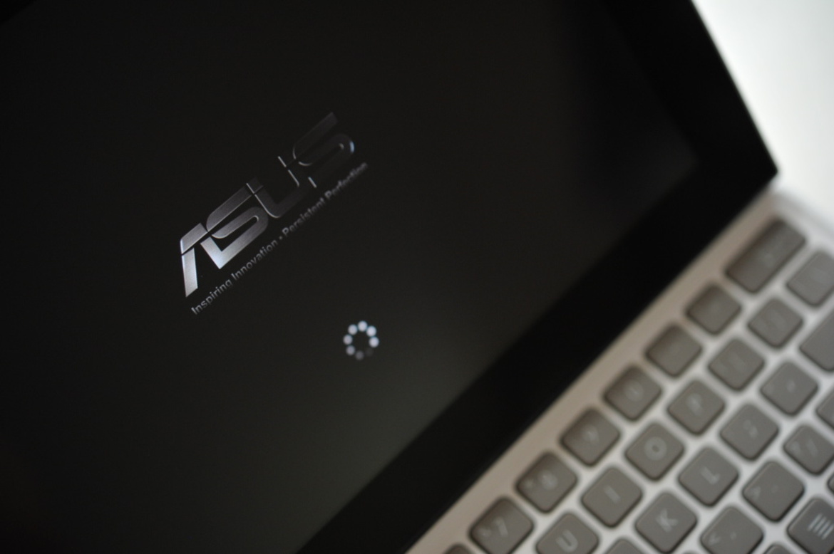 Asus Eee Pad Slider Honeycomb Tablet Review