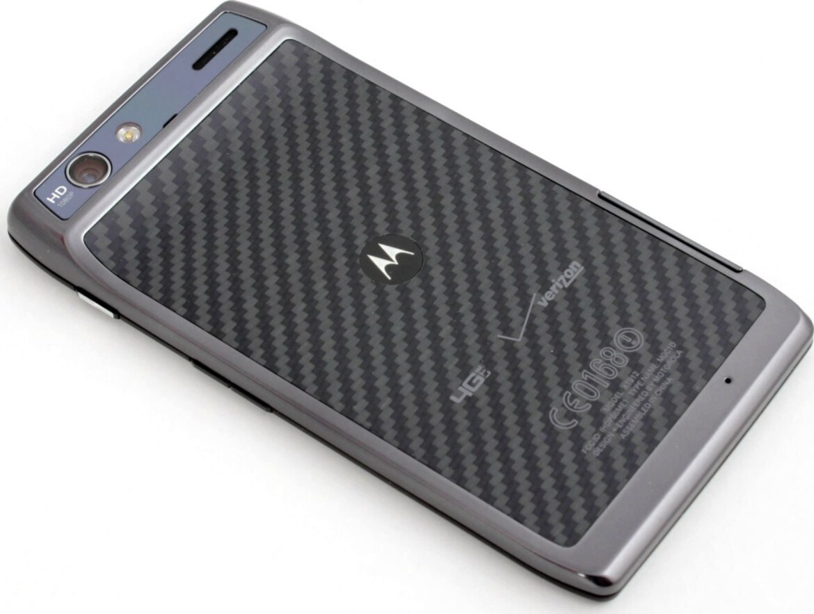 Motorola Droid RAZR Smartphone Review 