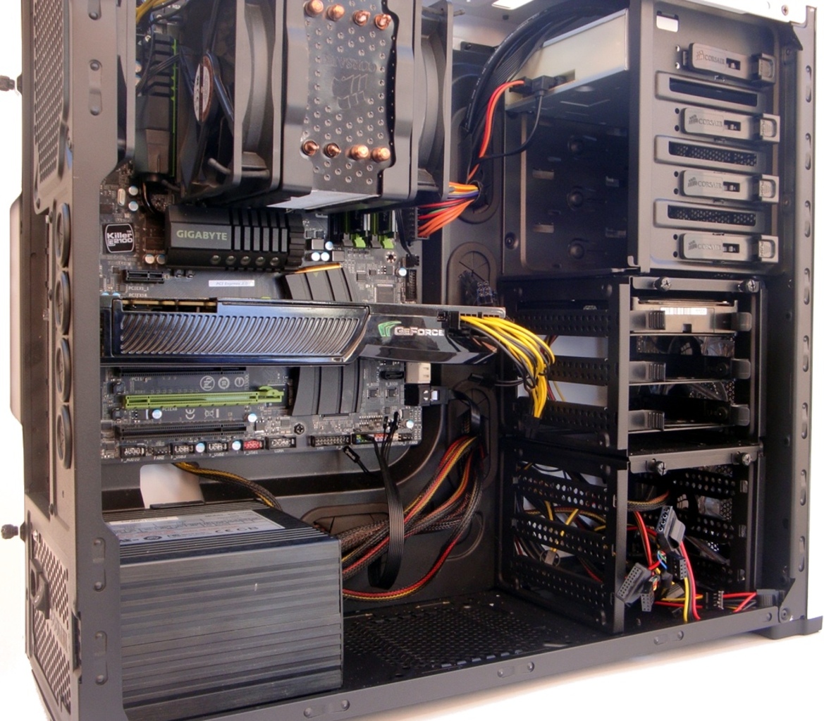 Mid-Tower Round-Up: Antec, Corsair, NZXT, Thermaltake