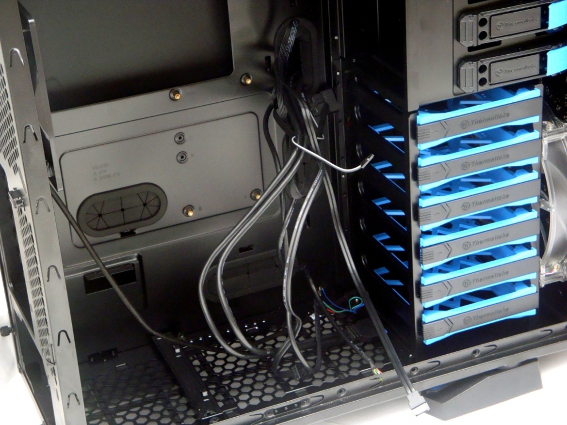 Mid-Tower Round-Up: Antec, Corsair, NZXT, Thermaltake