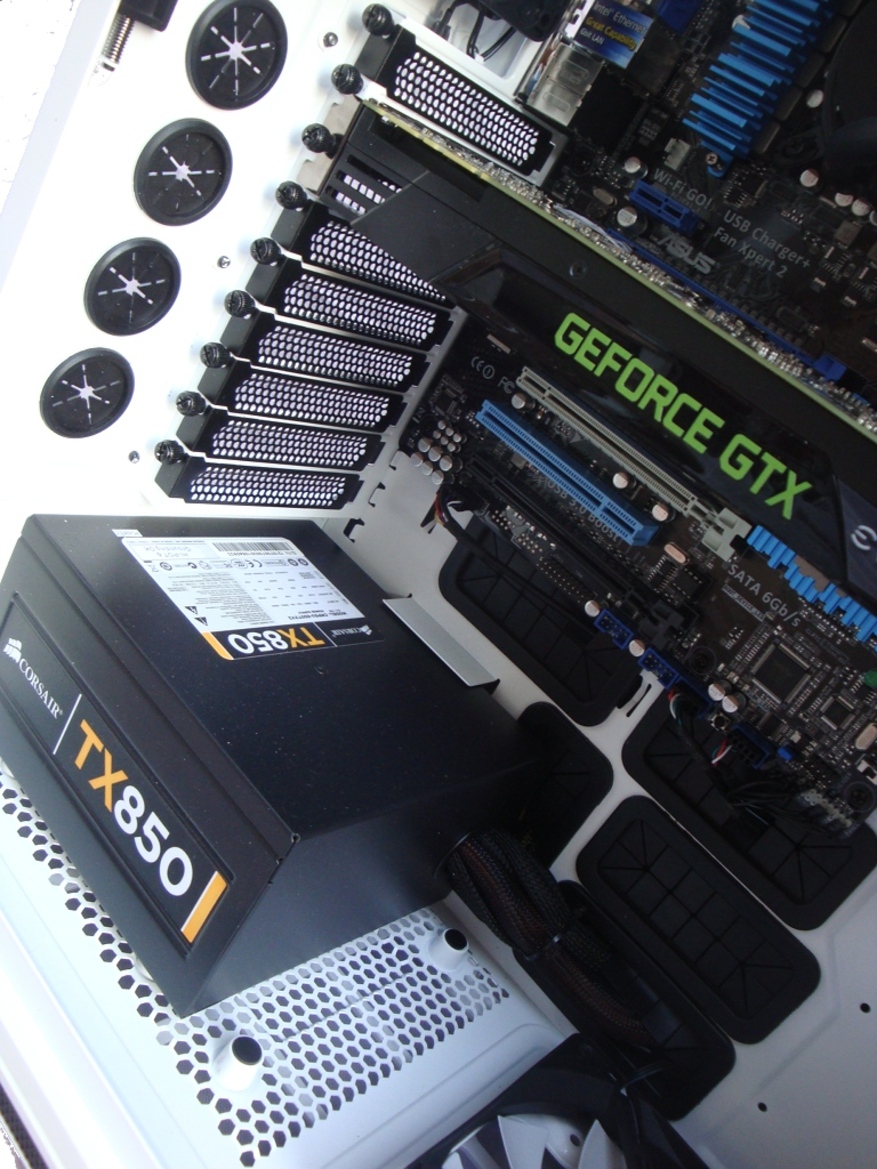 CyberPowerPC Zeus Thunder 2500 SE Gaming PC Review