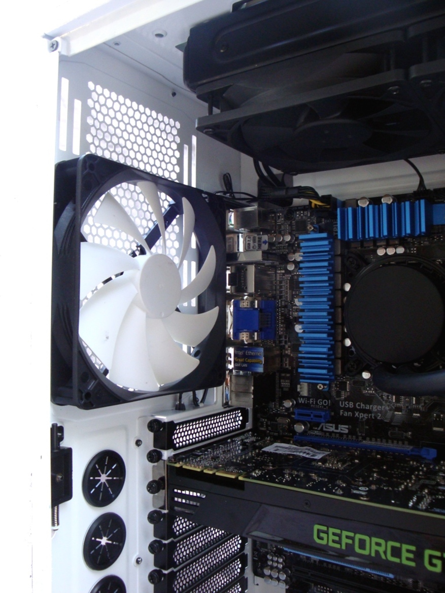 CyberPowerPC Zeus Thunder 2500 SE Gaming PC Review