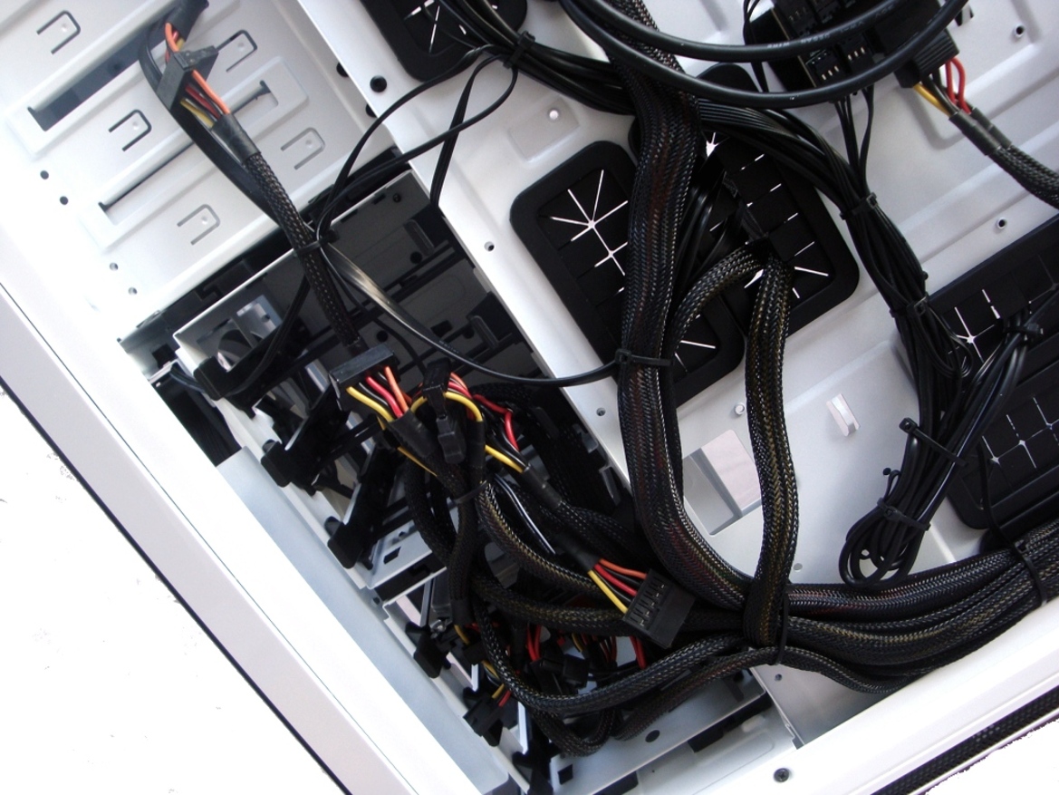 CyberPowerPC Zeus Thunder 2500 SE Gaming PC Review