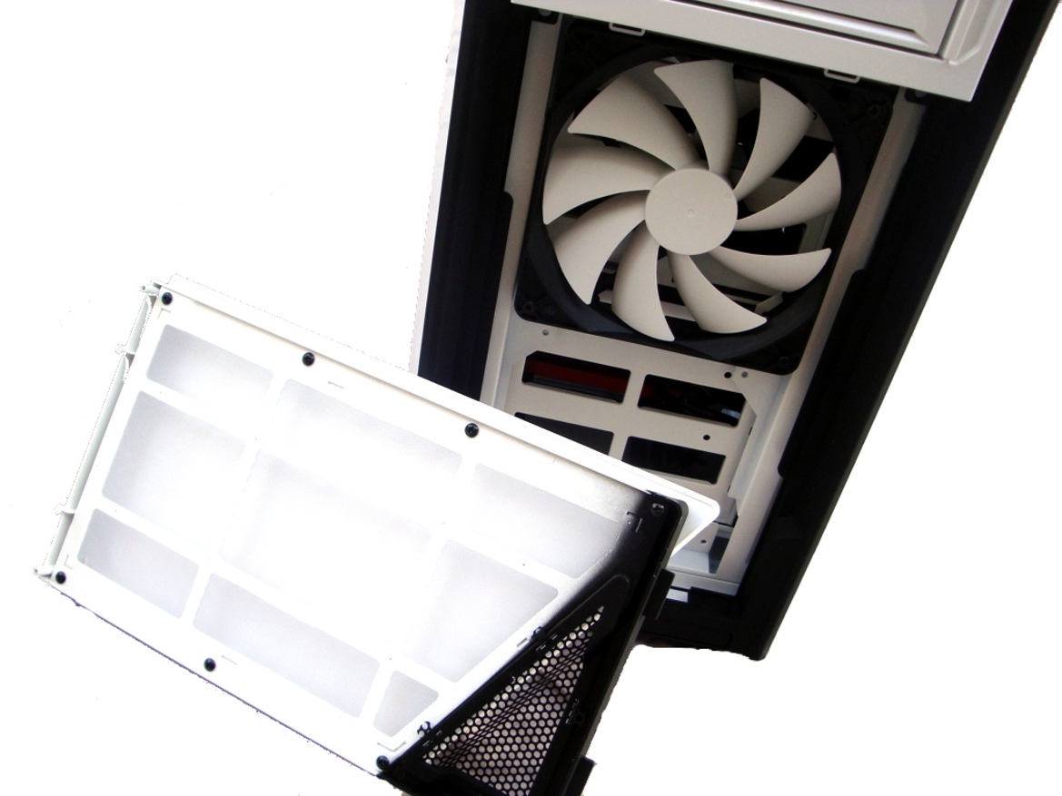 CyberPowerPC Zeus Thunder 2500 SE Gaming PC Review
