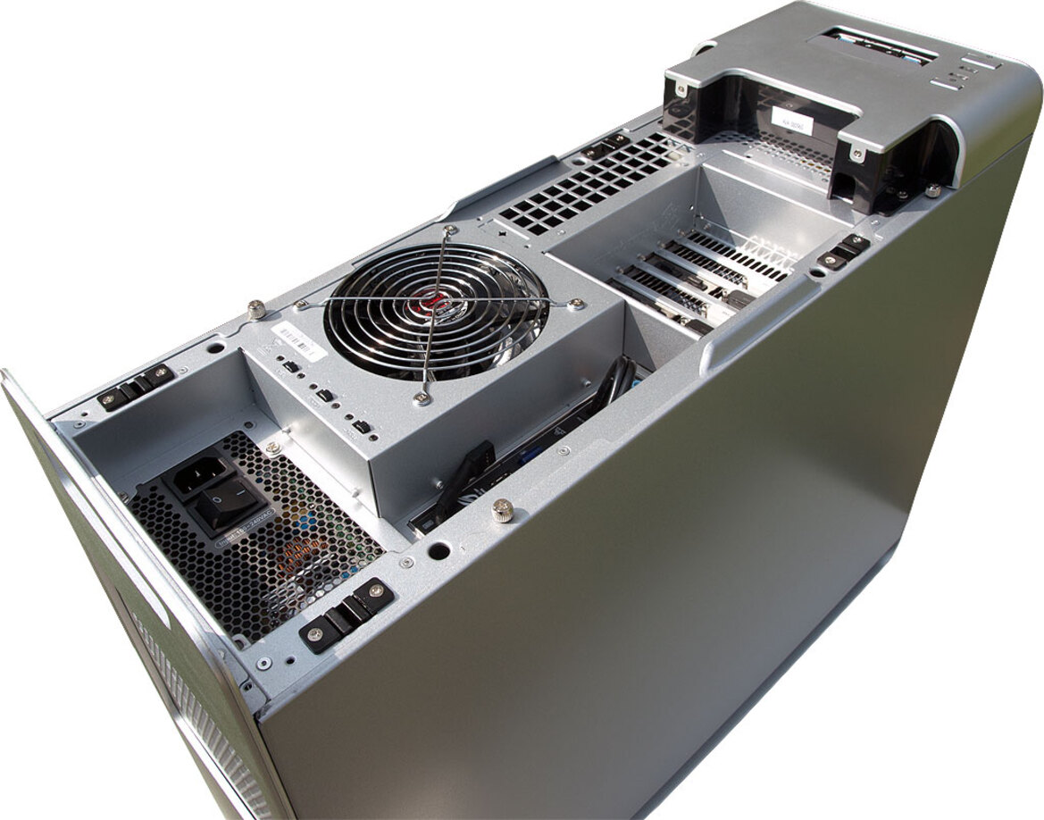 AVADirect X79 Gaming PC, Tri-SLI GeForce GTX 680