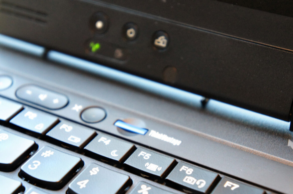 Lenovo ThinkPad X230T Convertible Notebook