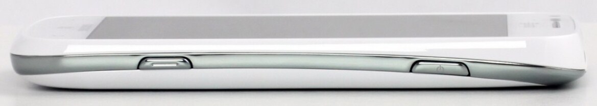 Samsung Focus 2 Review: Budget-Price, LTE-Enabled