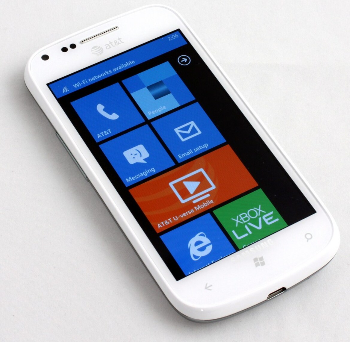 Samsung Focus 2 Review: Budget-Price, LTE-Enabled