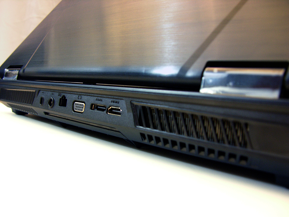 iBuyPower Valkyrie CZ-17 Gaming Notebook Review