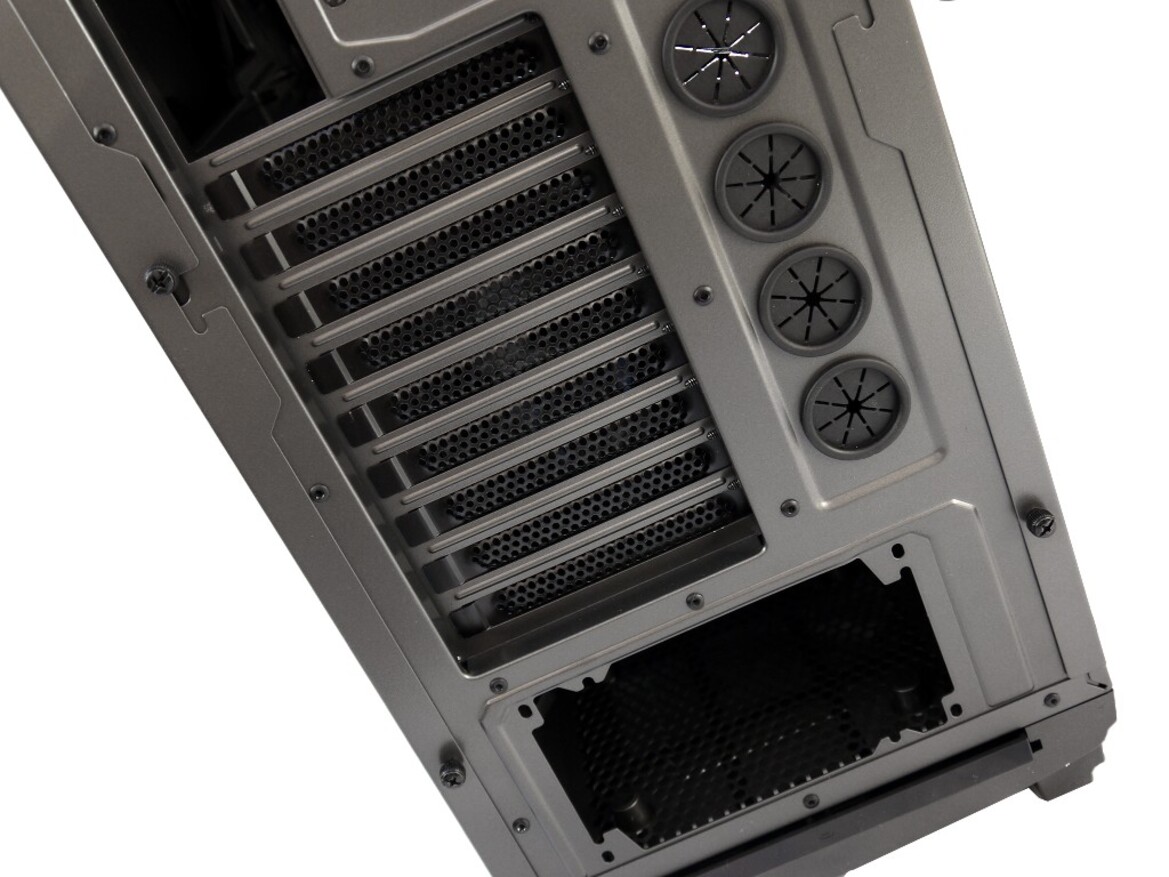 NZXT Phantom 820 Full Tower Case Review