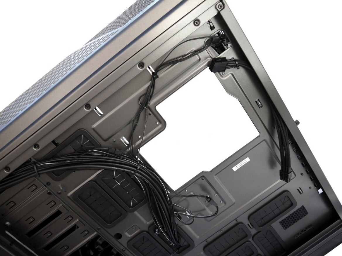 NZXT Phantom 820 Full Tower Case Review
