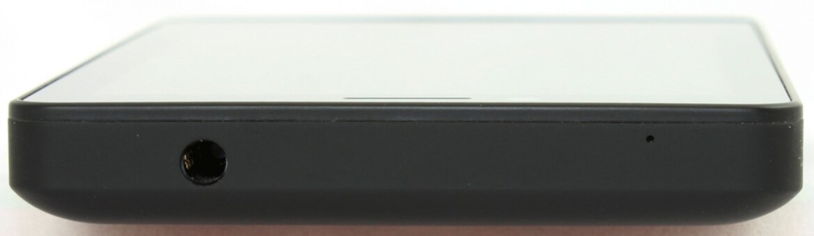 Nokia Lumia 810 and Lumia 820 Review