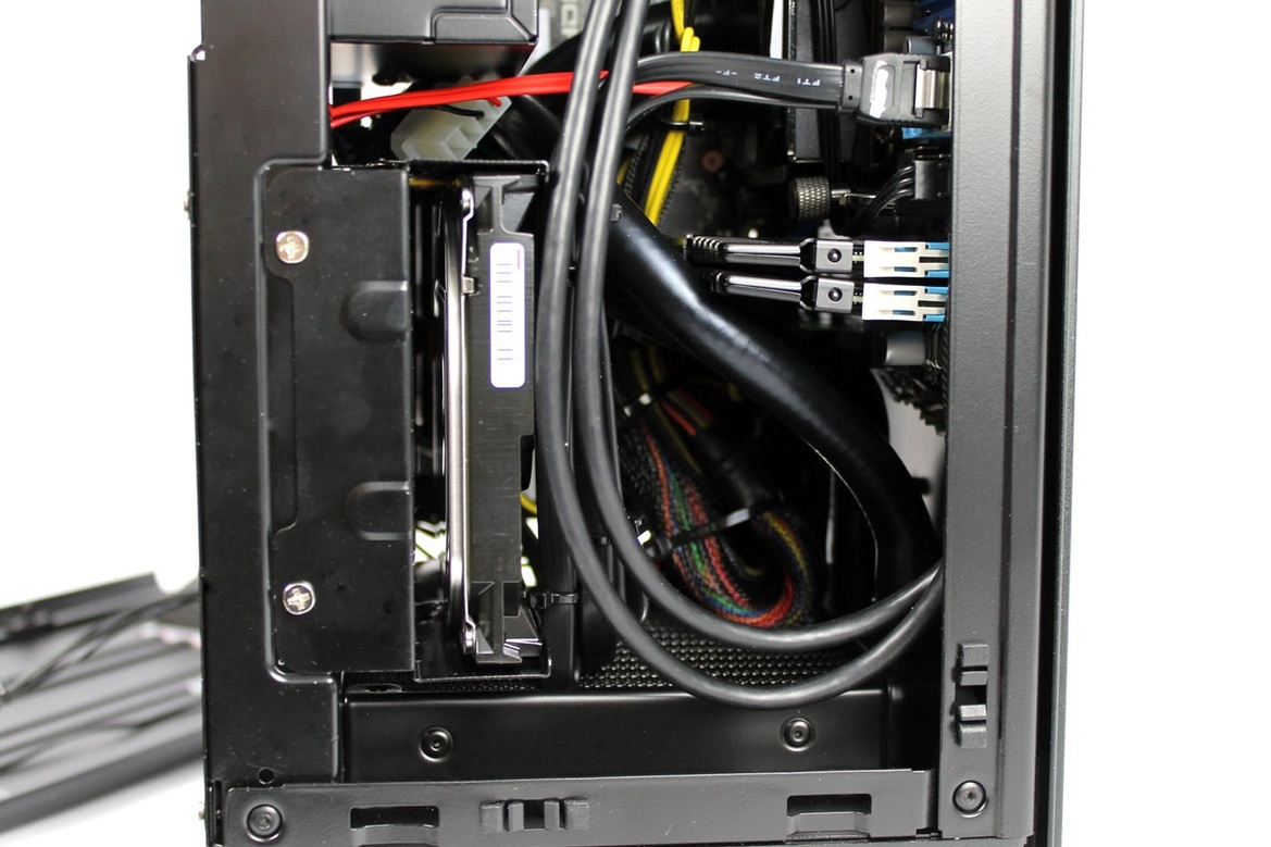 Maingear Potenza SS: A Cool, Quiet, SFF Gaming PC
