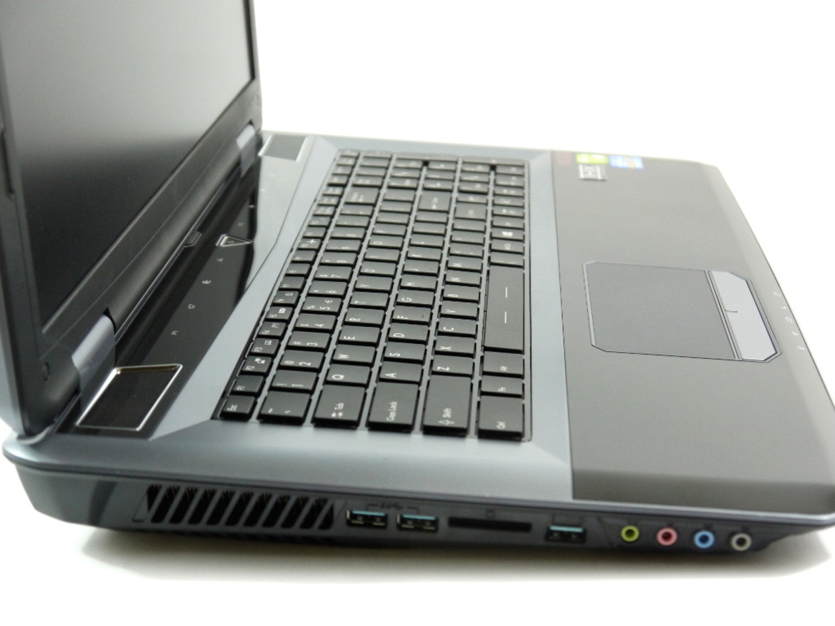CyberPowerPC Fangbook X7-200 Gaming Notebook