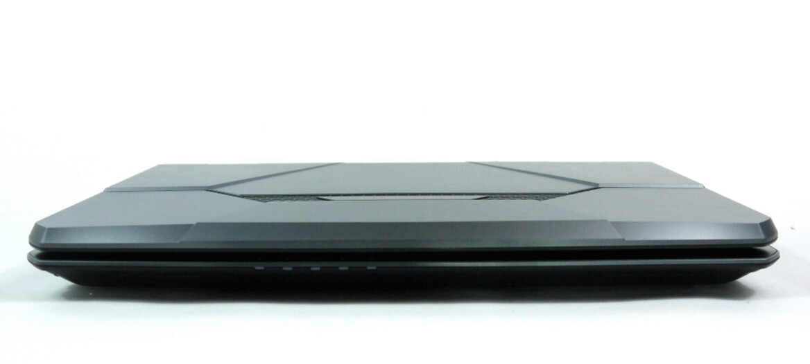 CyberPowerPC Fangbook X7-200 Gaming Notebook