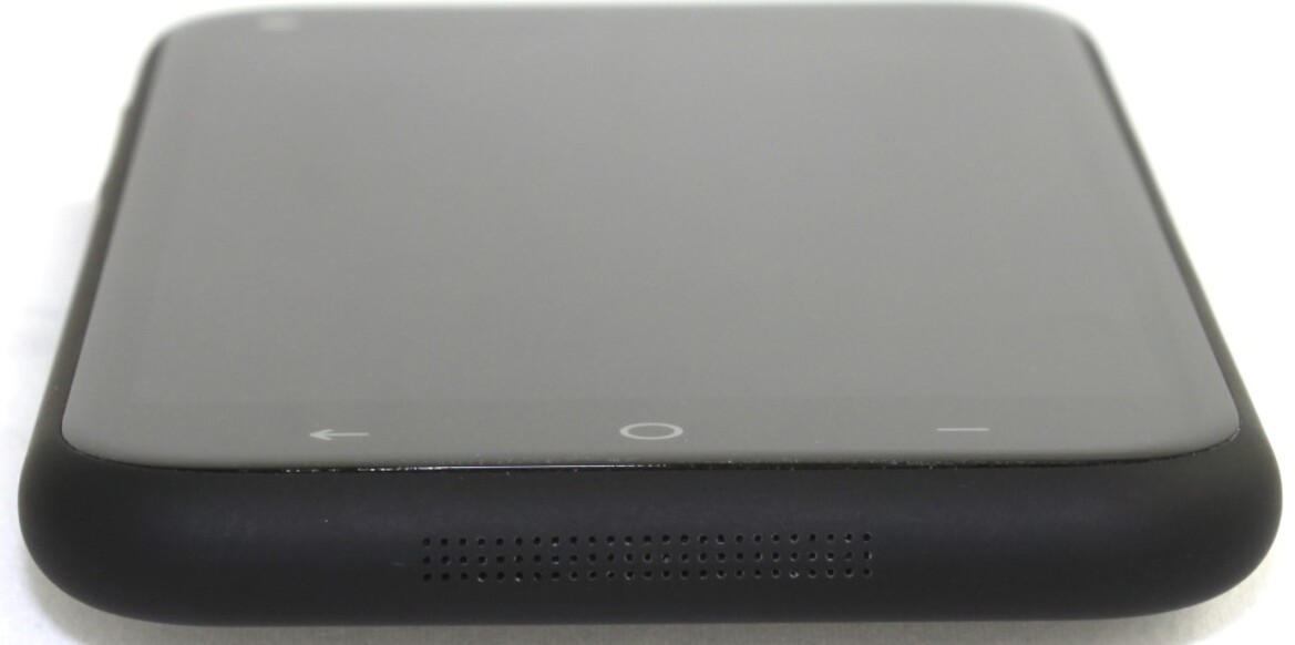 HTC First With Facebook Home Review 