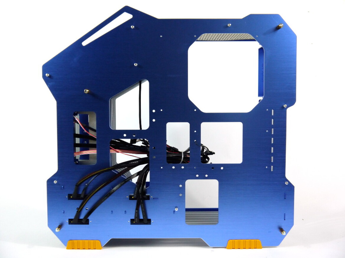 High End Case Roundup: In Win, Lian-Li, & SilverStone