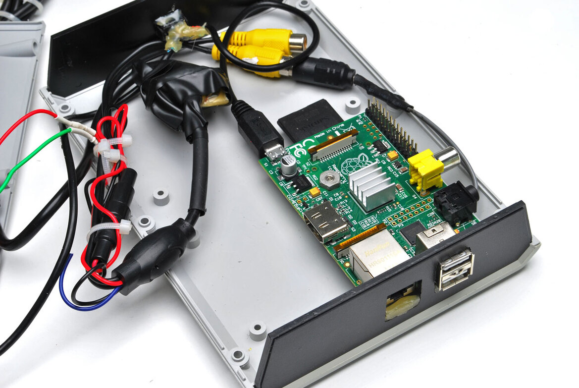 HOT Raspberry Pi DIY Mini Desktop PC Build