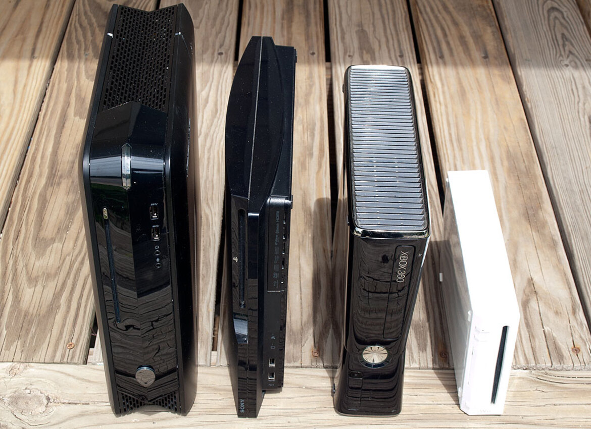 Alienware X51 R2 Small Form Factor Game PC, Haswell-Infused