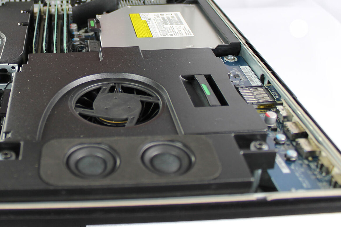 HP Z1 27-inch AIO Workstation Review