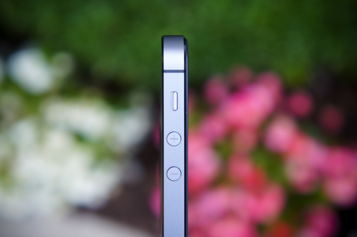 iPhone 5s Review: The Smartphone Goes 64-bit