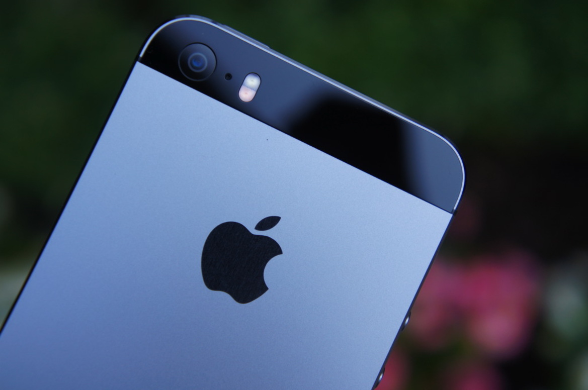 iPhone 5s Review: The Smartphone Goes 64-bit