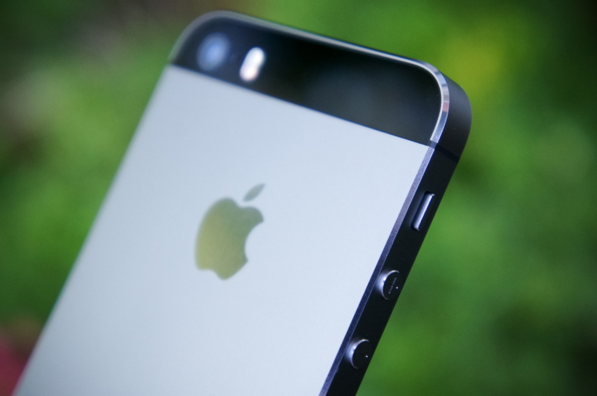 iPhone 5s Review: The Smartphone Goes 64-bit