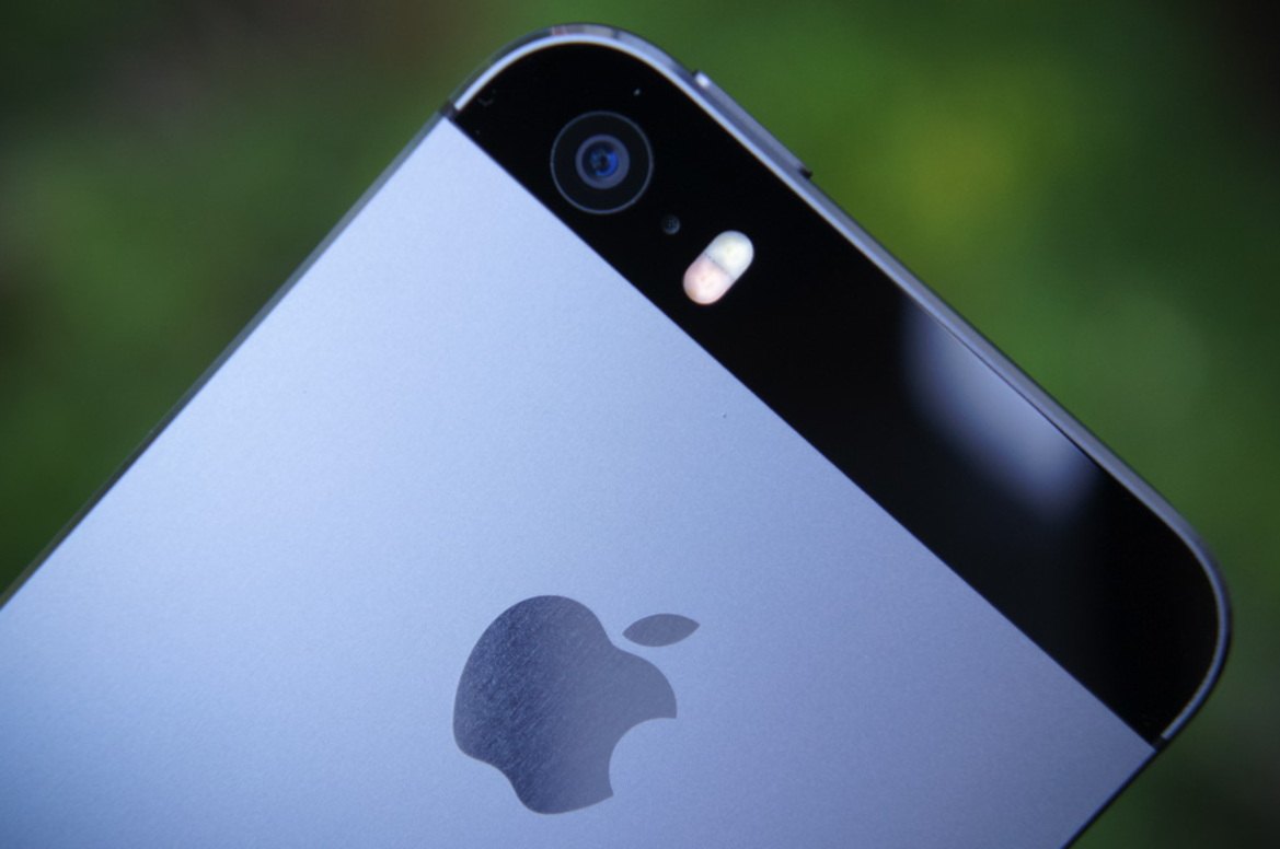 iPhone 5s Review: The Smartphone Goes 64-bit