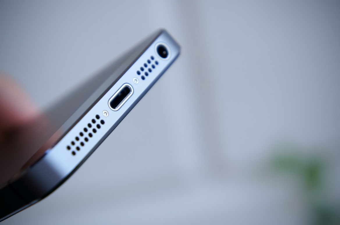iPhone 5s Review: The Smartphone Goes 64-bit