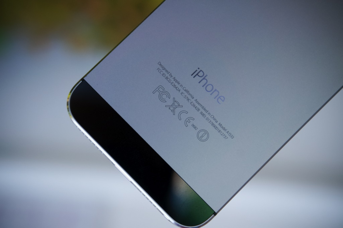 iPhone 5s Review: The Smartphone Goes 64-bit