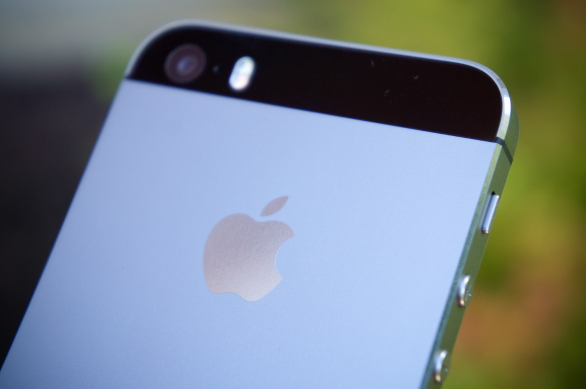 iPhone 5s Review: The Smartphone Goes 64-bit