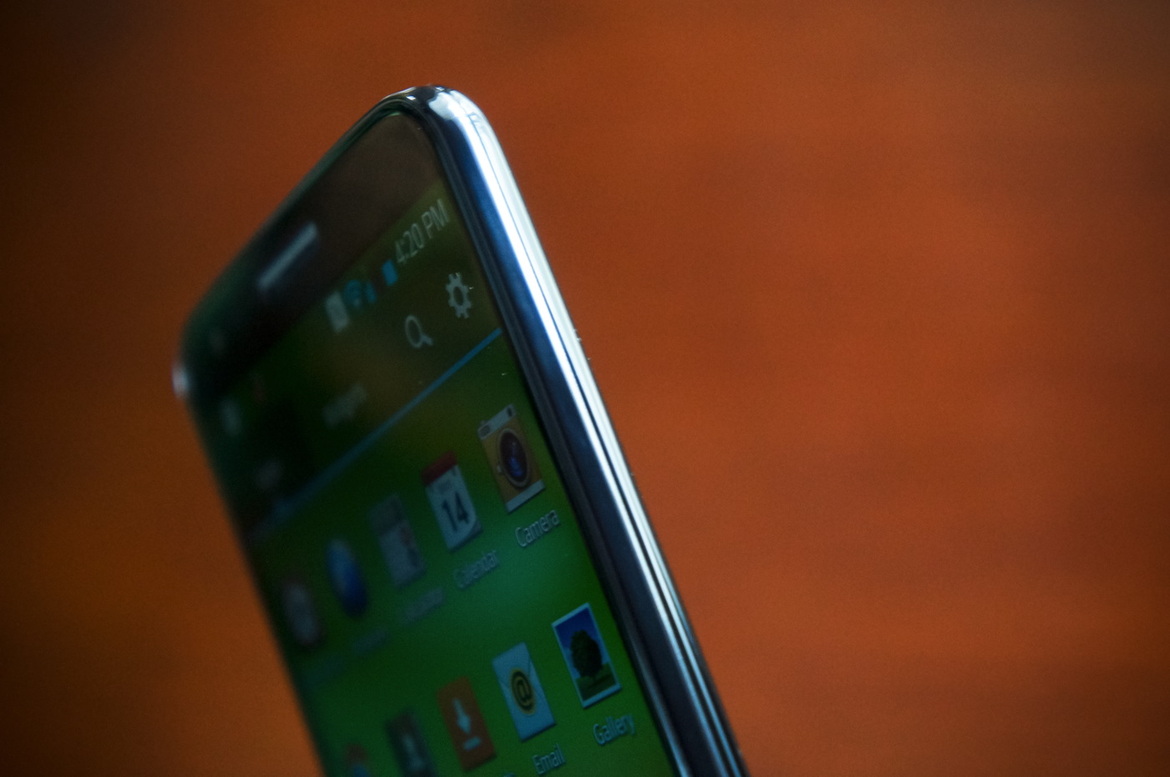 LG G2 Smartphone Review: Snapdragon 800 Powered