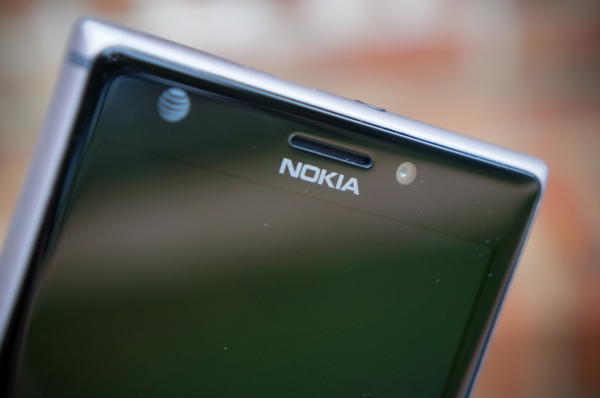 Nokia Lumia 925 Smartphone Review