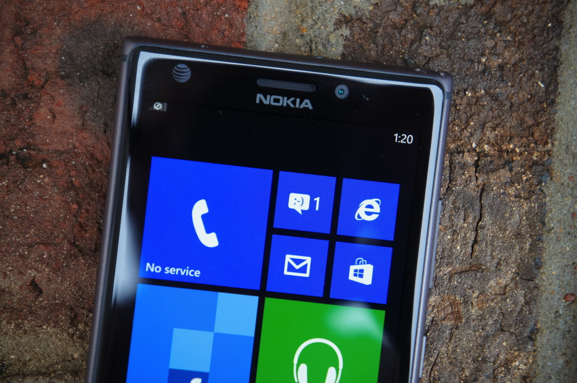 Nokia Lumia 925 Smartphone Review