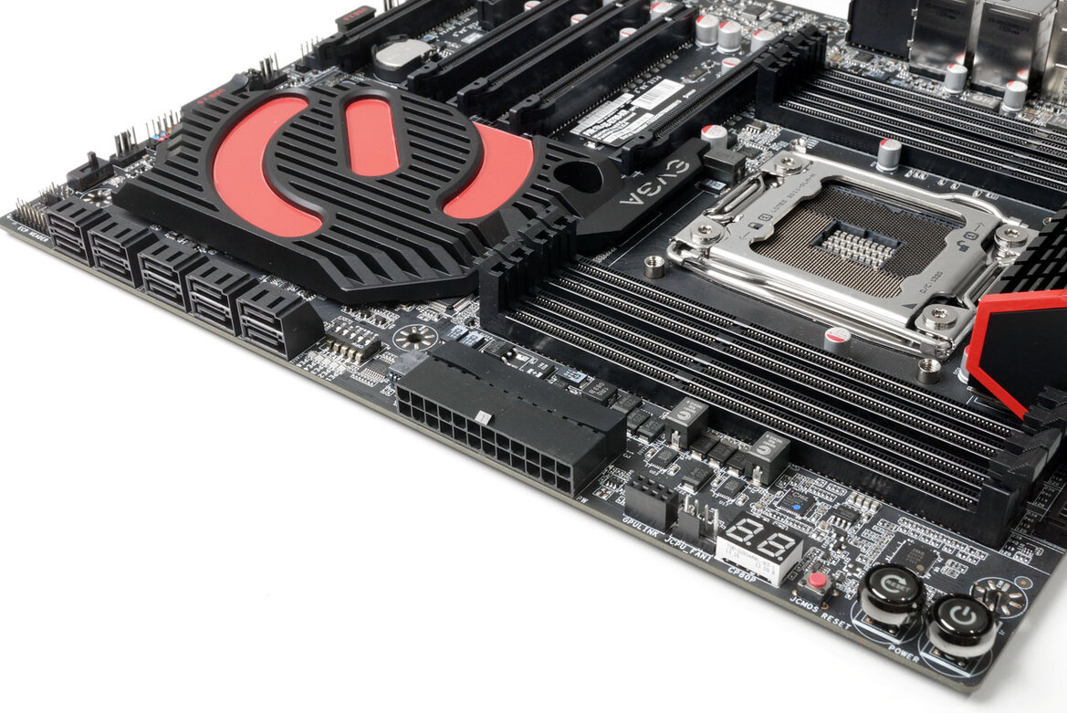 Ivy Bridge-E Overclocking With EVGA And Corsair