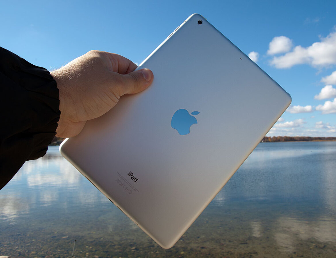 A Grounded Evaluation Of The iPad Air