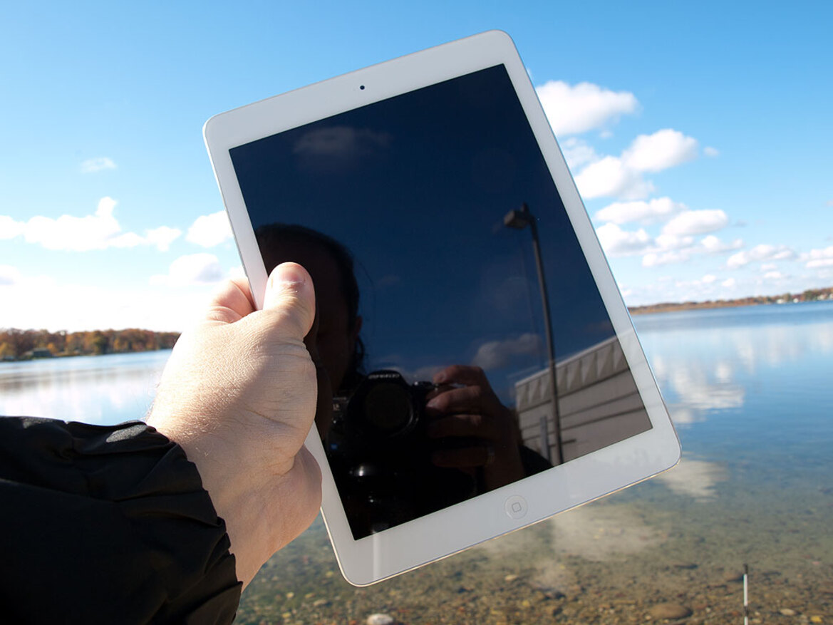 A Grounded Evaluation Of The iPad Air