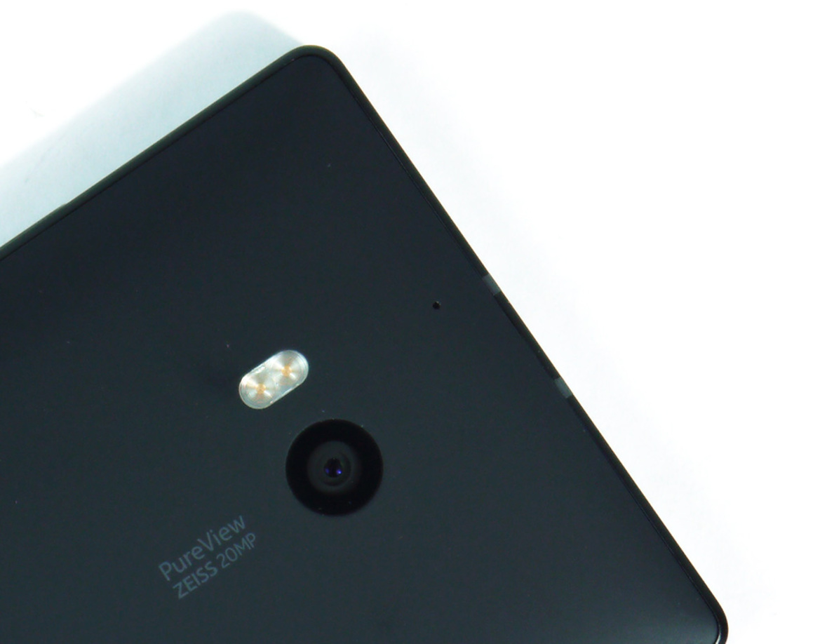 Nokia Lumia Icon Review: Verizon's WP8 Flagship