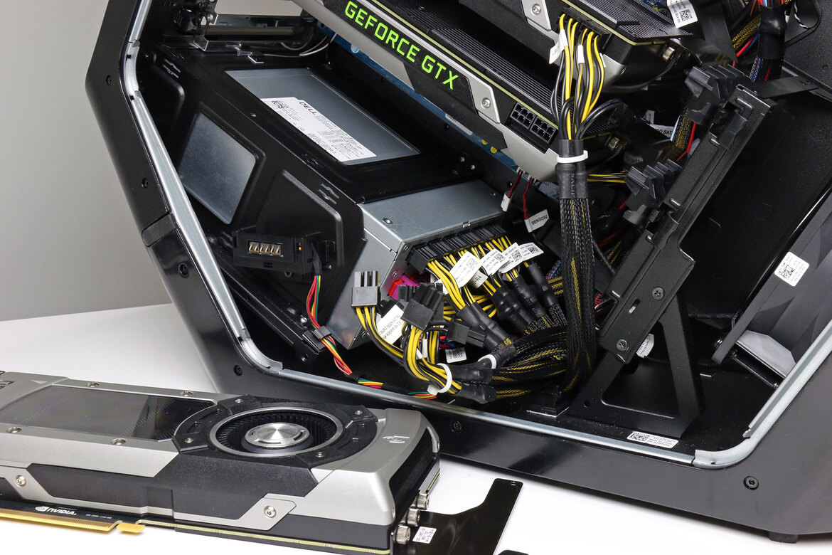 Alienware Area 51: Triad, Tri-SLI GTX 980, Haswell-E