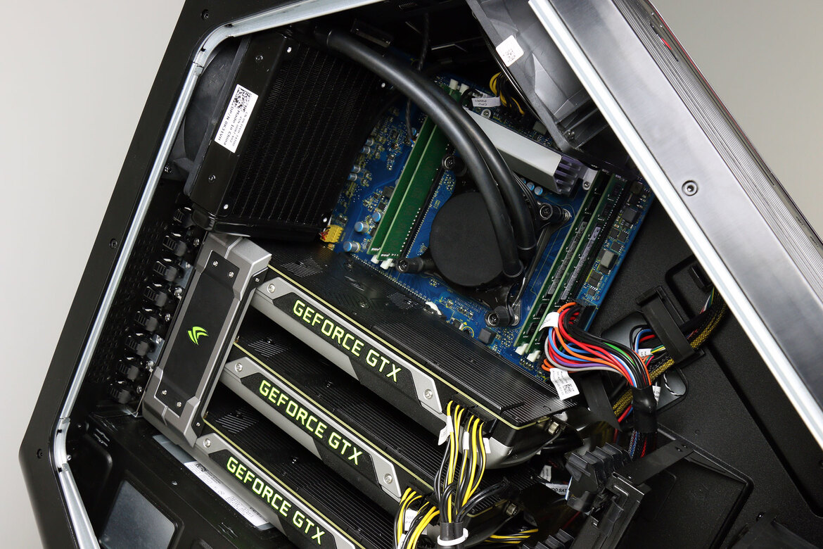Alienware Area 51: Triad, Tri-SLI GTX 980, Haswell-E