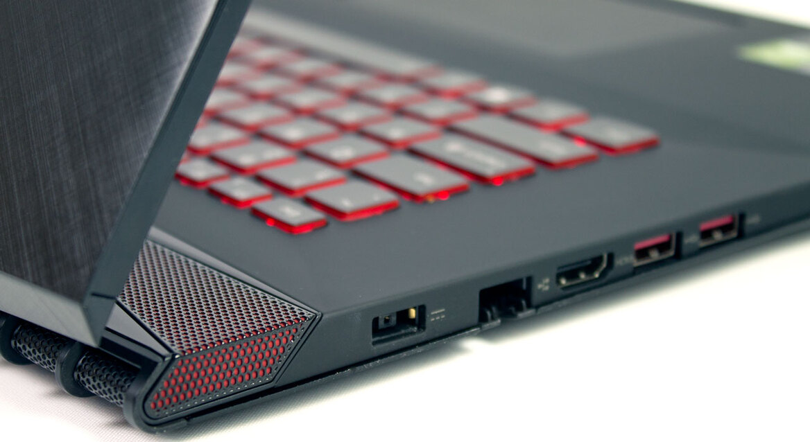 Lenovo Y70 Touch Gaming Notebook Review