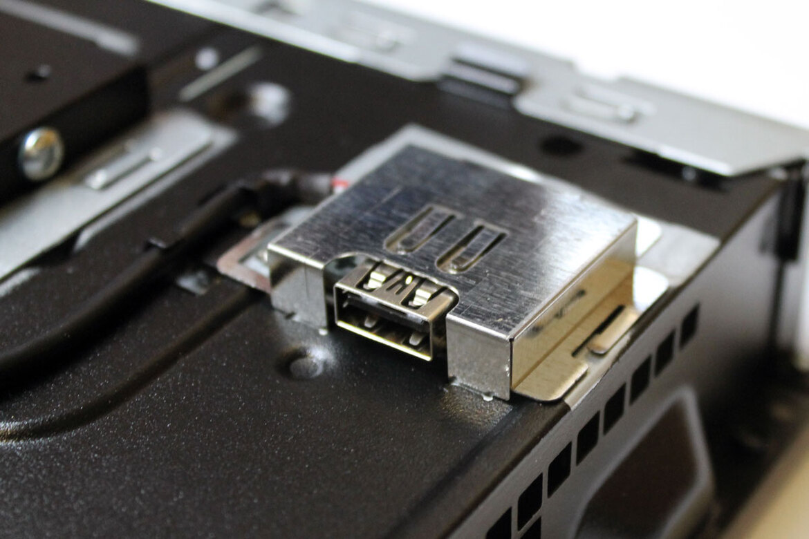 Alienware Alpha Intel-Powered SFF Gaming PC: Consoles Beware